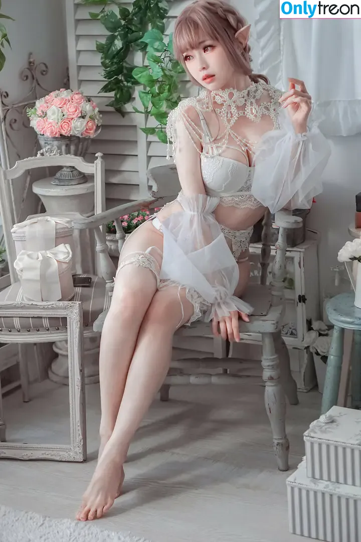 eeelyeee nude photo #0692 (Ely Cosplay / Ely_eee)