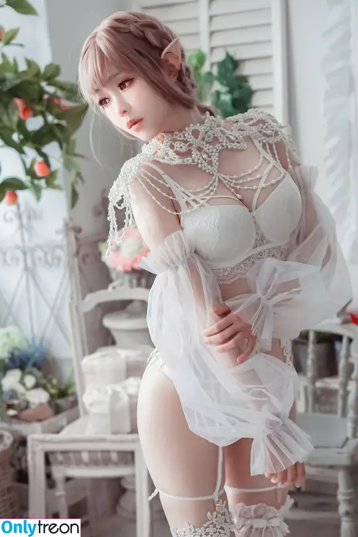 eeelyeee nude photo #0695 (Ely Cosplay / Ely_eee)