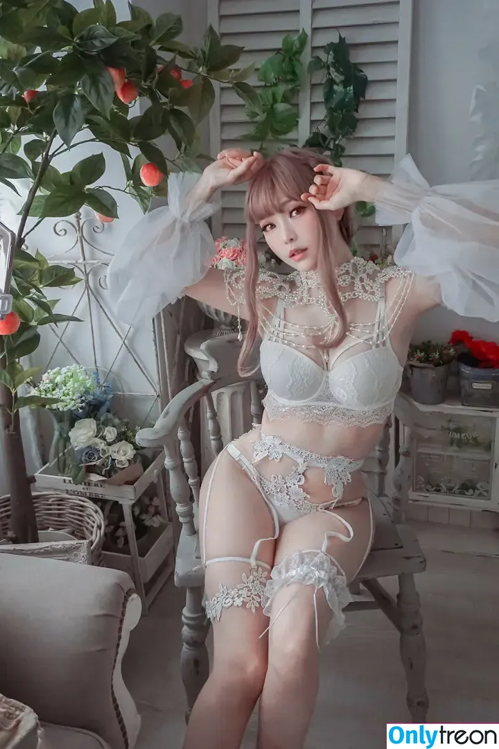eeelyeee nude photo #0701 (Ely Cosplay / Ely_eee)