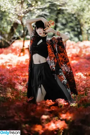 eeelyeee / Ely Cosplay / Ely_eee nude photo #1065