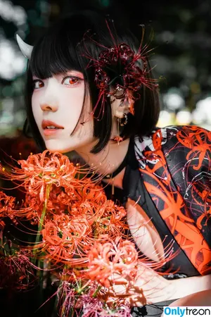 eeelyeee / Ely Cosplay / Ely_eee nude photo #1070