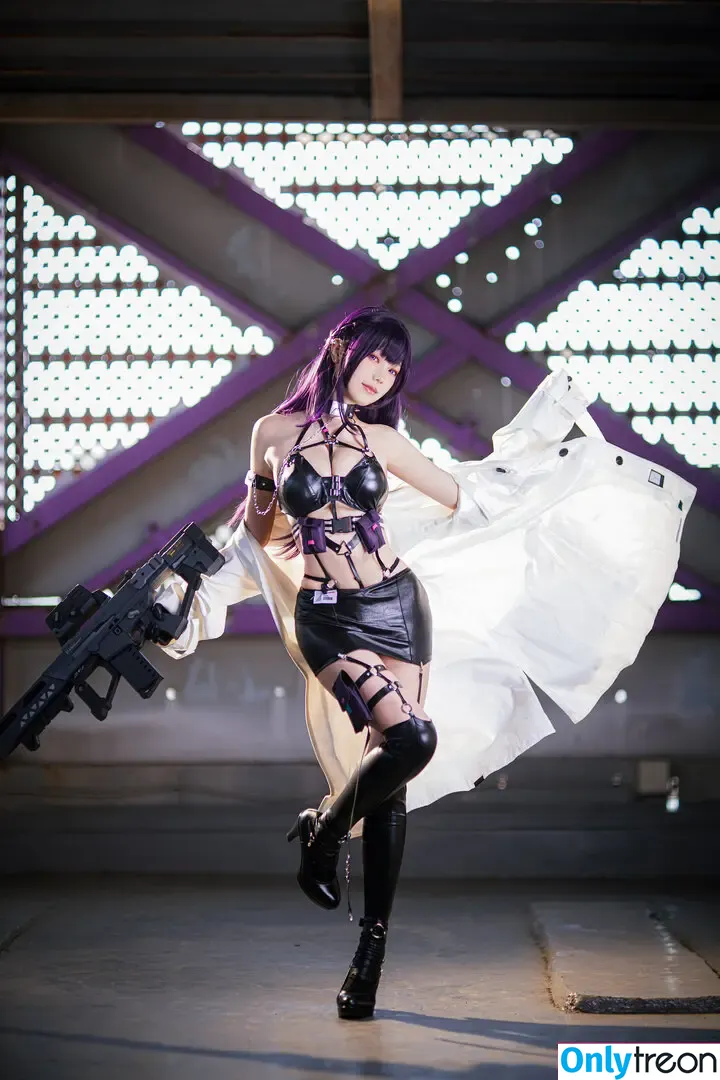eeelyeee nude photo #1007 (Ely Cosplay / Ely_eee)
