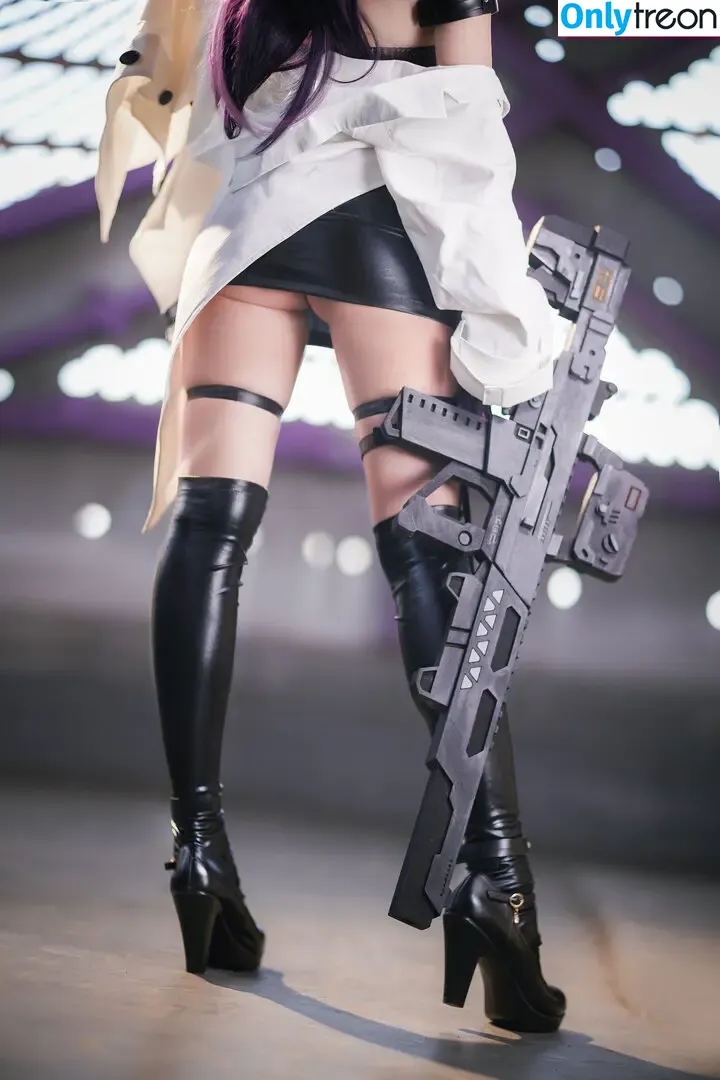 eeelyeee nude photo #1021 (Ely Cosplay / Ely_eee)