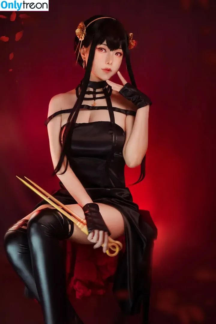 eeelyeee nude photo #1162 (Ely Cosplay / Ely_eee)