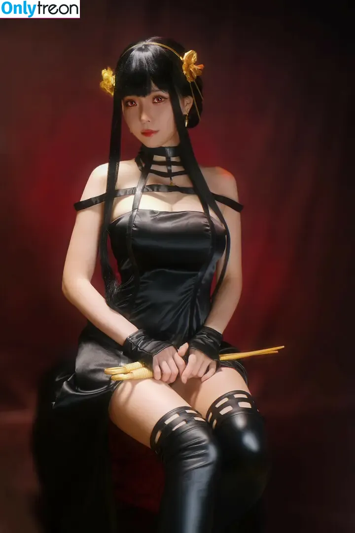 eeelyeee nude photo #1170 (Ely Cosplay / Ely_eee)