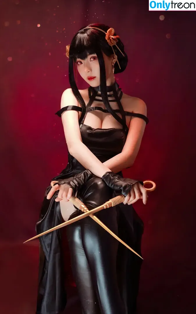 eeelyeee nude photo #1174 (Ely Cosplay / Ely_eee)
