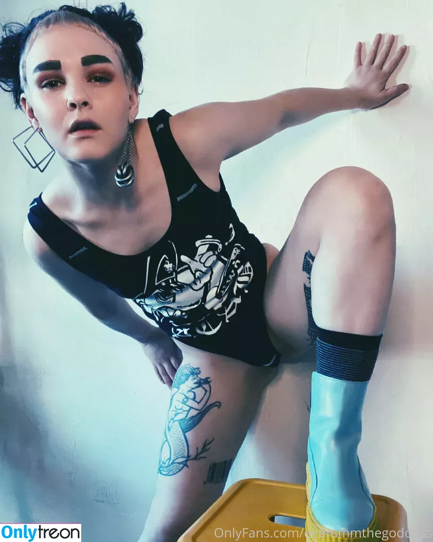 eeemmmthegoddess nude photo #0025 (eeemmmthegoddess)