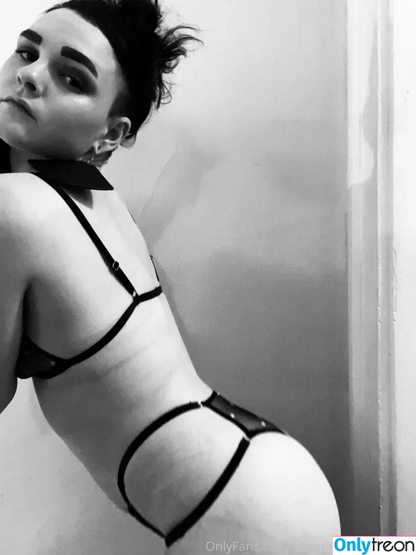 eeemmmthegoddess nude photo #0077 (eeemmmthegoddess)