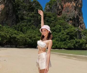 Eeeveenara / Eevee Enara / eeveenara nude photo #0460