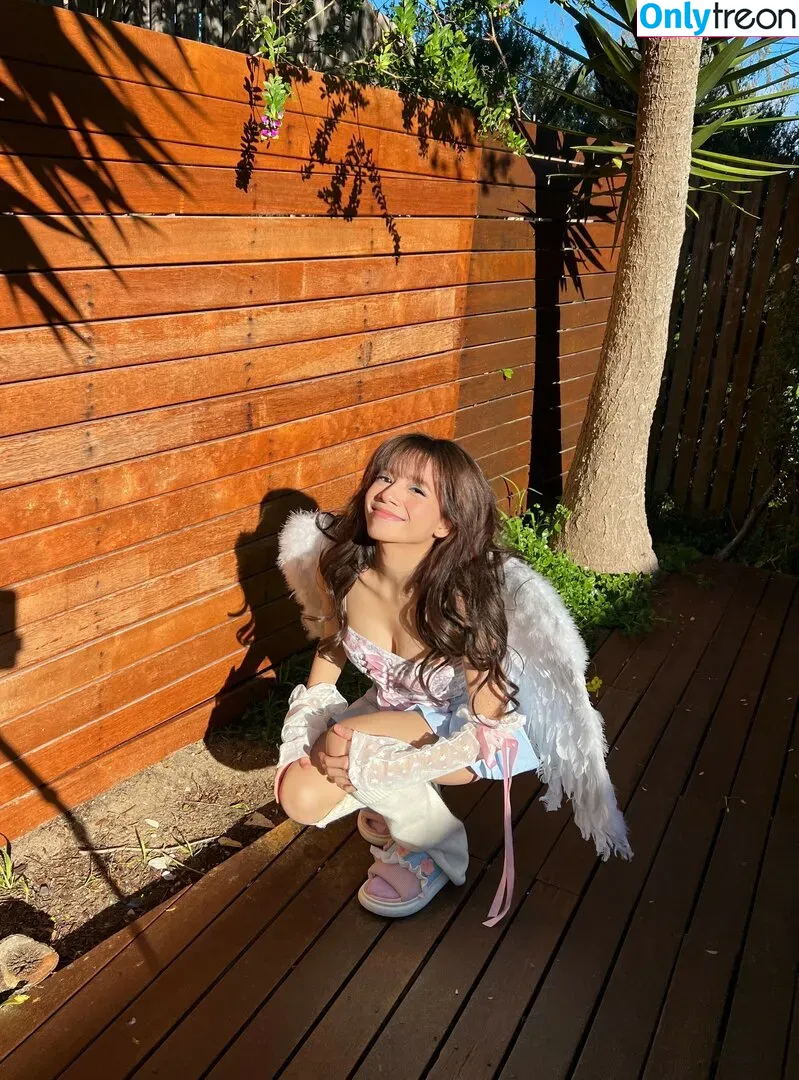 Eeeveenara nude photo #0105 (Eevee Enara / eeveenara)
