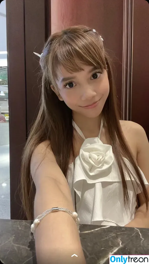 Eeeveenara nude photo #0302 (Eevee Enara / eeveenara)