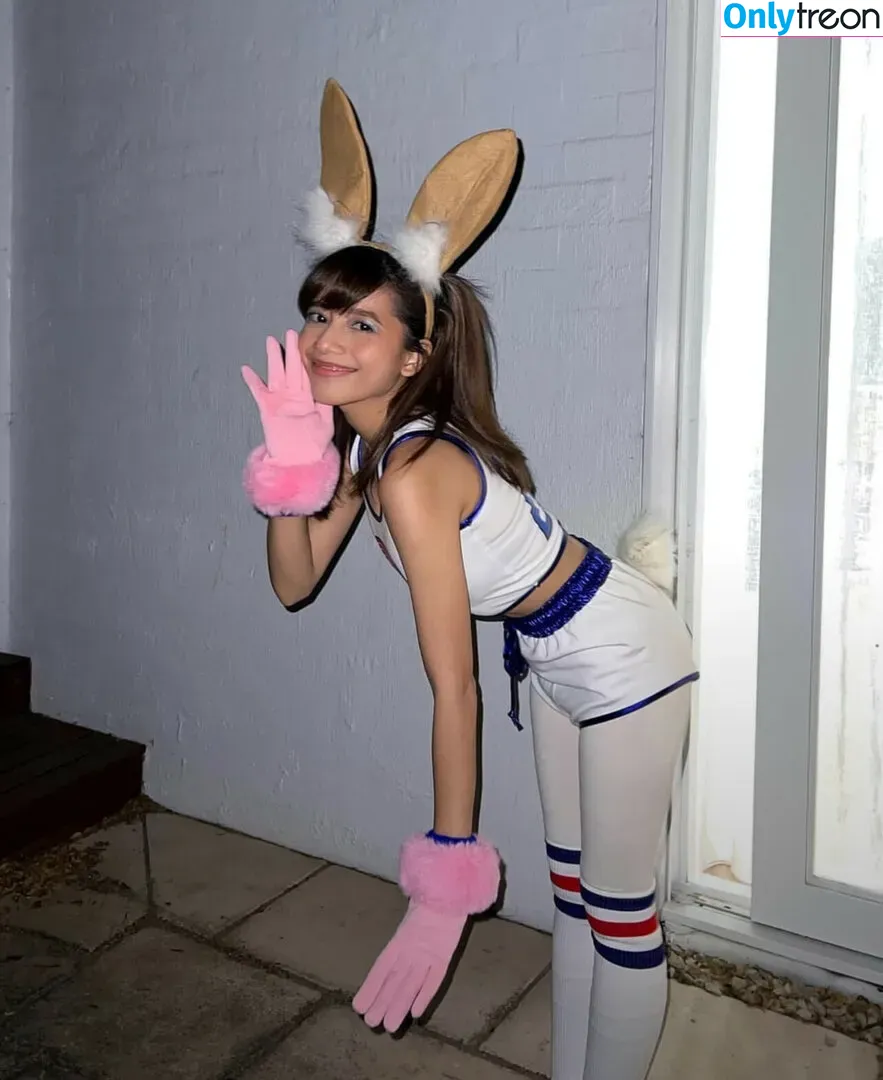 Eeeveenara nude photo #0361 (Eevee Enara / eeveenara)