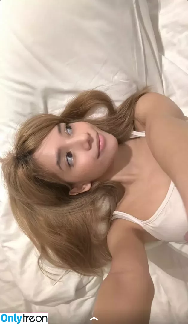 Eeeveenara nude photo #0477 (Eevee Enara / eeveenara)