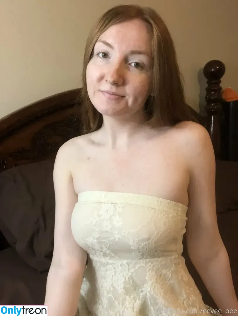 Eevee Bee nude photo #0162 (Eeveebeeshow / eevee_bee / eeveethebee)