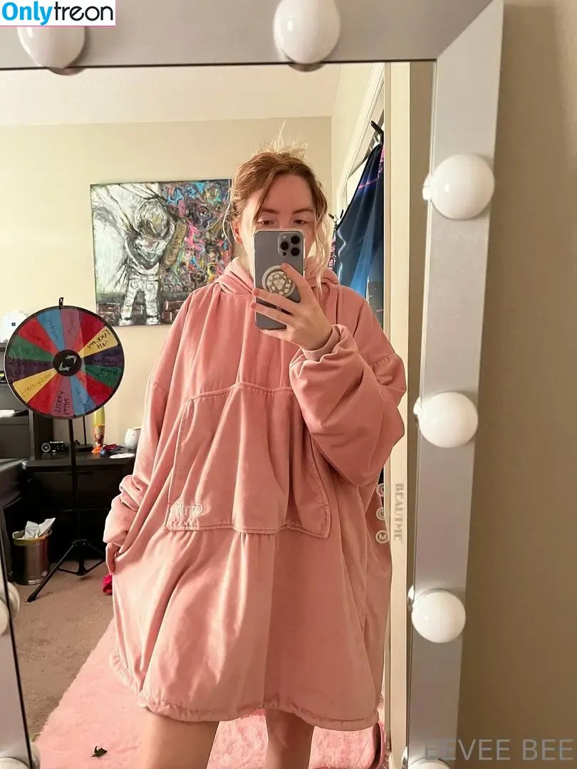 Eevee Bee nude photo #0398 (Eeveebeeshow / eevee_bee / eeveethebee)