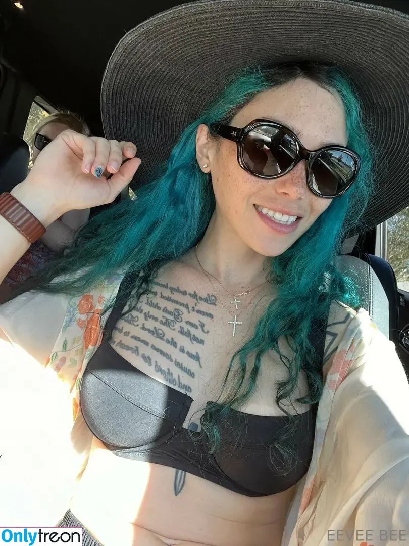 Eevee Bee nude photo #0507 (Eeveebeeshow / eevee_bee / eeveethebee)