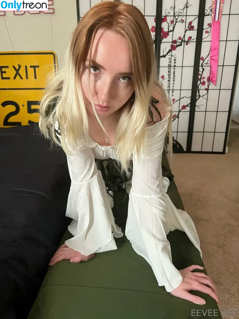 Eevee Bee nude photo #0538 (Eeveebeeshow / eevee_bee / eeveethebee)