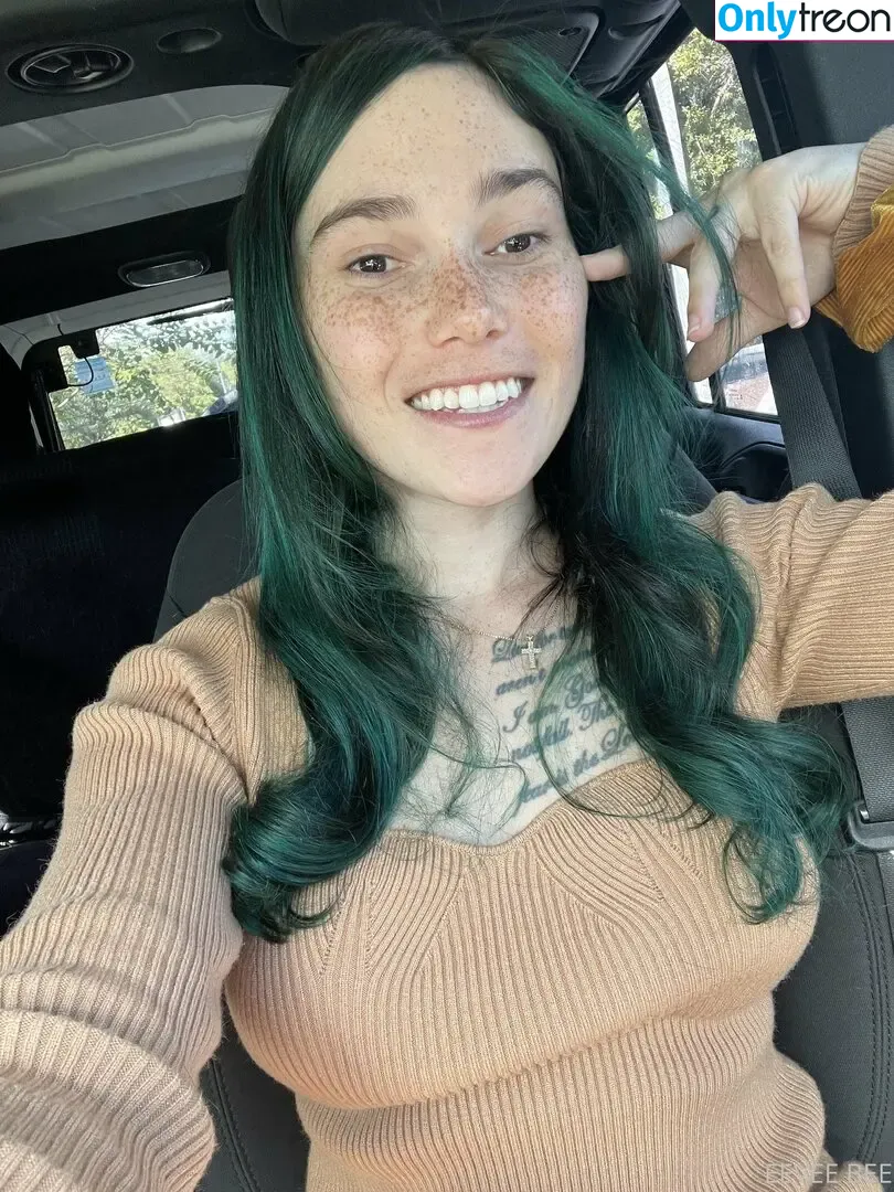 Eevee Bee nude photo #0641 (Eeveebeeshow / eevee_bee / eeveethebee)