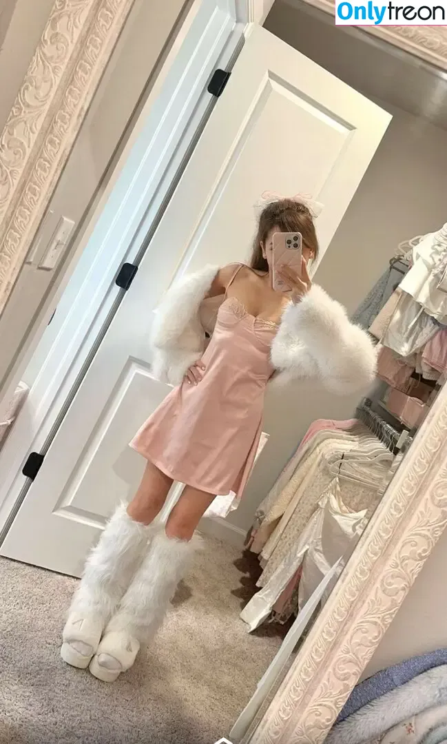 Eeveenara | Eevee Enara nude photo #0015 (Eeveenara | Eevee Enara)