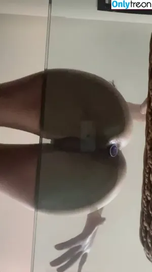  nude photo #0001