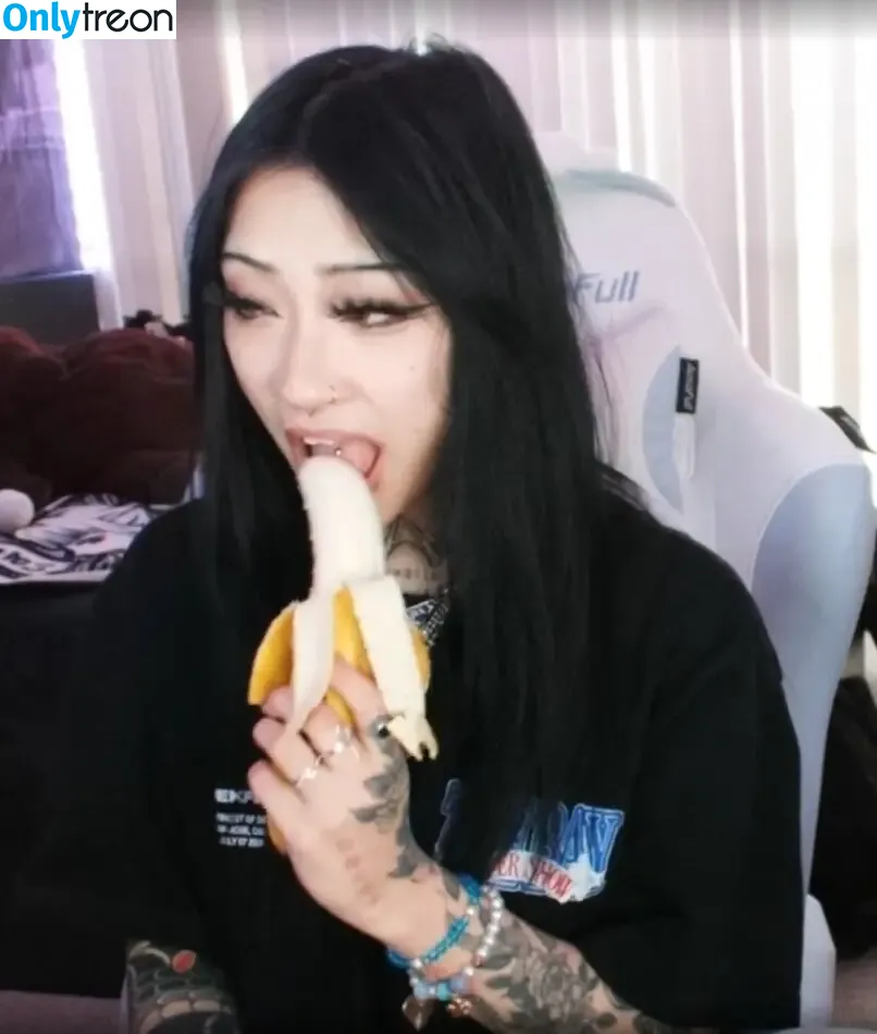 eggspringroll nude photo #0020 (eggspringroll)