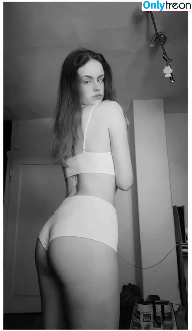 einfach_louise nude photo #0008 (einfach_louise)