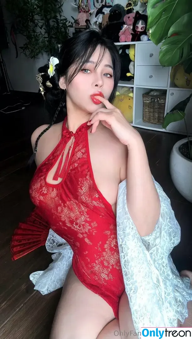 eiraotis nude photo #0398 (_eiraotis / eirawang)