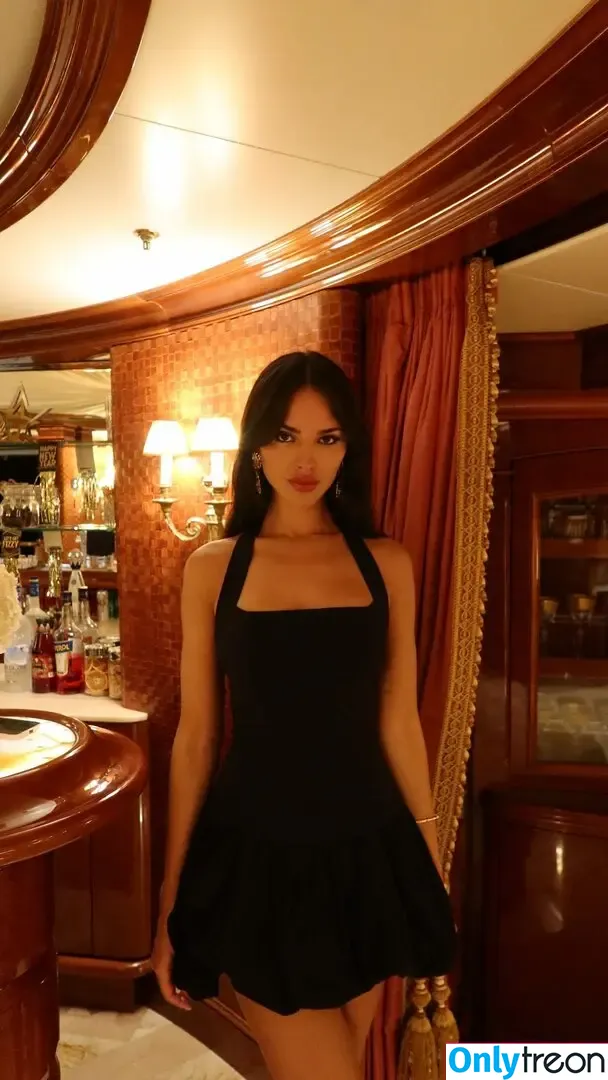 Eiza Gonzalez nude photo #1177 (eizagonzalez / elisagonz)
