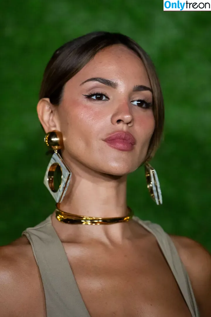 Eiza Gonzalez nude photo #1602 (eizagonzalez / elisagonz)