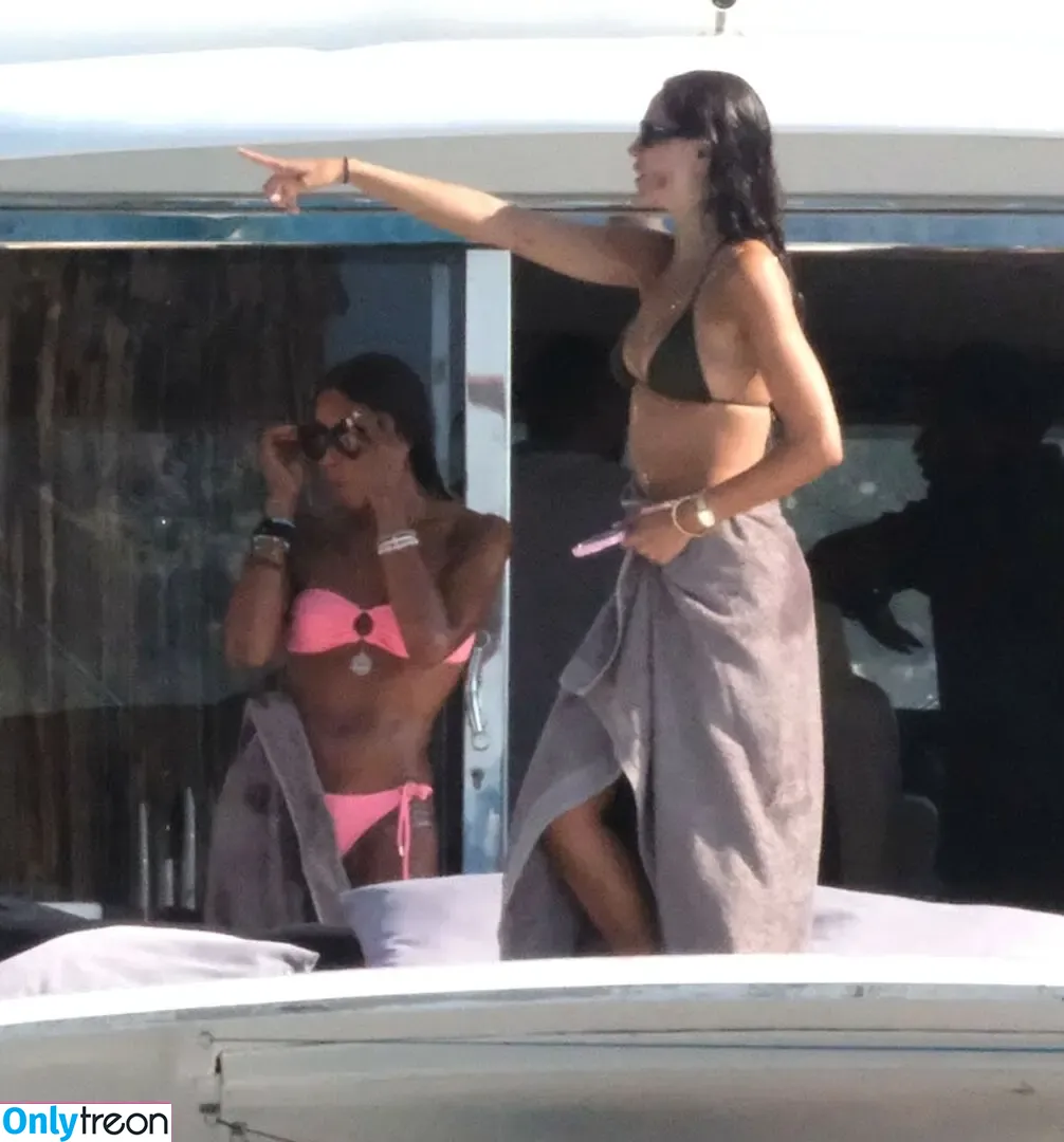 Eiza Gonzalez nude photo #1677 (eizagonzalez / elisagonz)