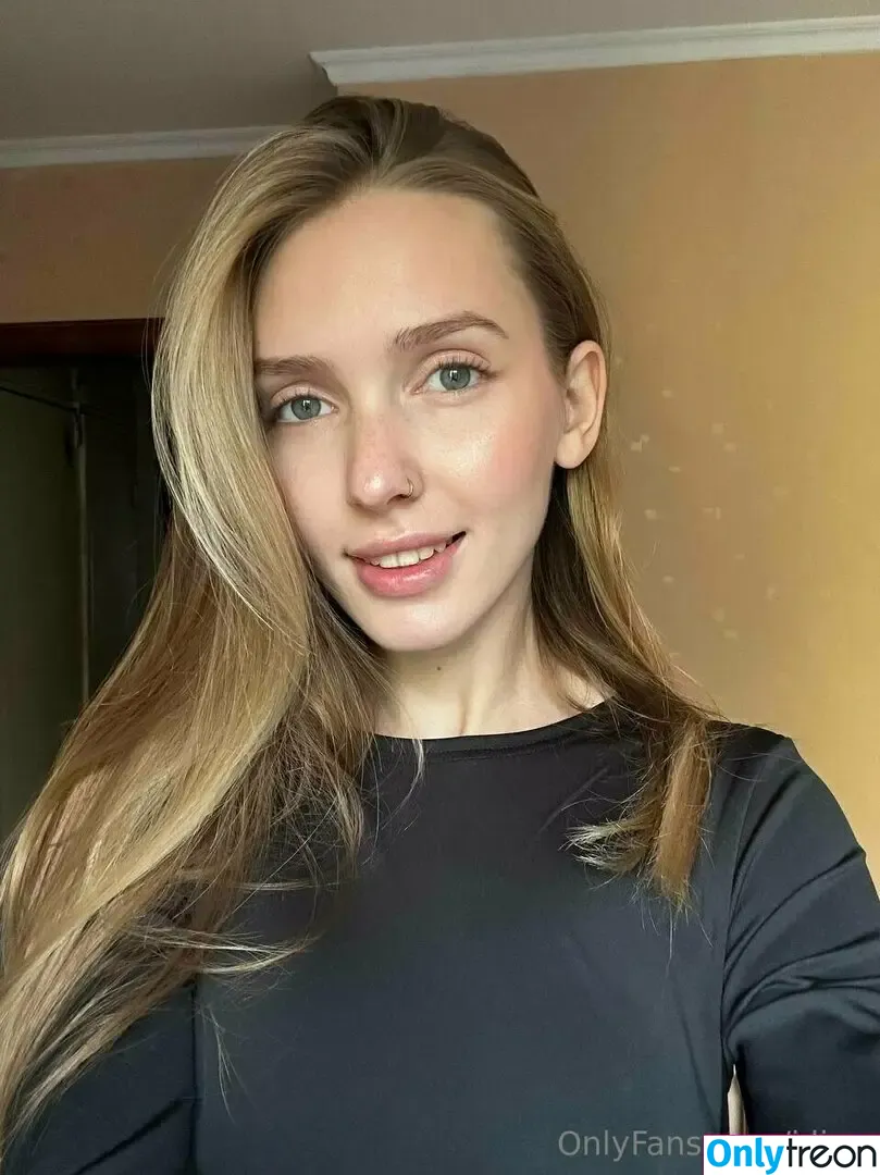 el_lina nude photo #0001 (elinasongs)