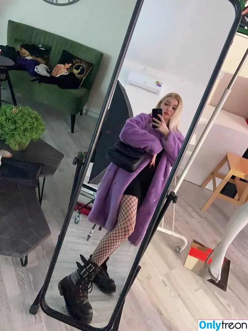 Elena Kyalviyainen nude photo #0030 (Elena Kyalviyainen)
