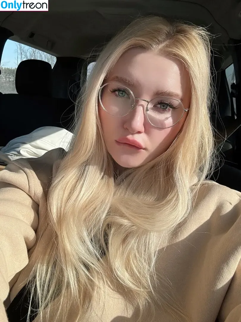 Elena Kyalviyainen nude photo #0081 (Elena Kyalviyainen)