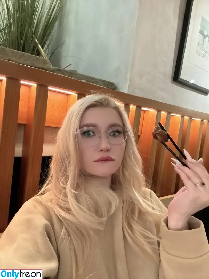 Elena Kyalviyainen nude photo #0121 (Elena Kyalviyainen)