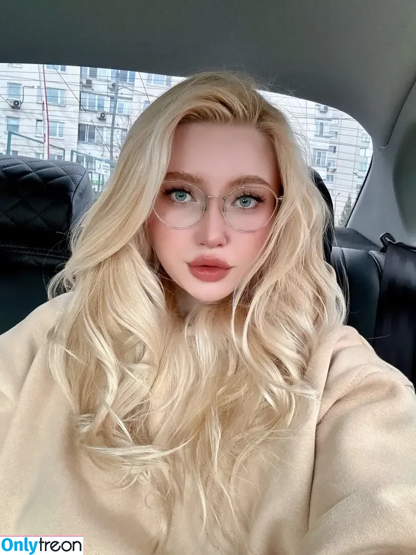 Elena Kyalviyainen nude photo #0376 (Elena Kyalviyainen)