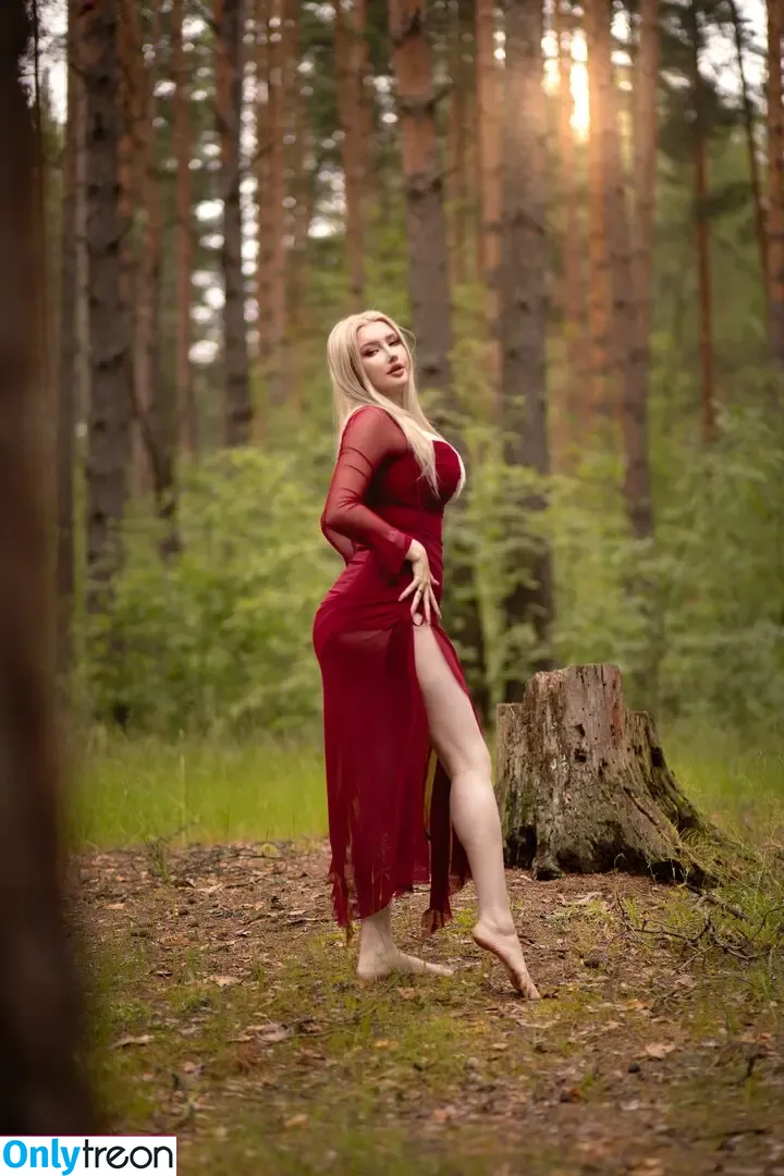 Elena Kyalviyainen nude photo #0560 (Elena Kyalviyainen)