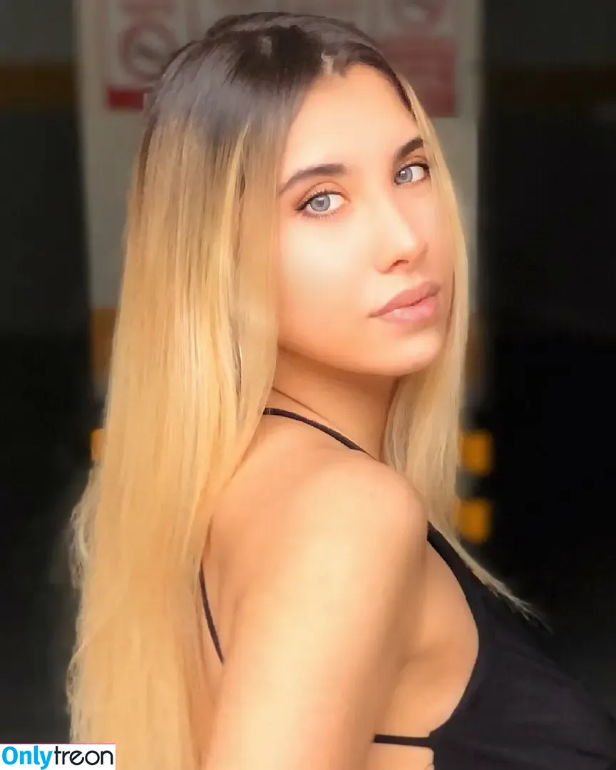 Elif Karaarslan nude photo #0017 (elifkaraarslan_17)