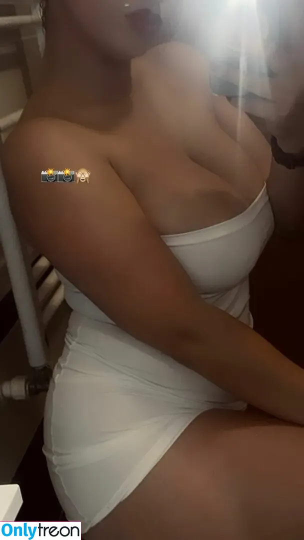 Elif Karaarslan nude photo #0245 (elifkaraarslan_17)