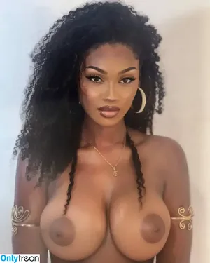 Elinda San / elindasan nude photo #0026