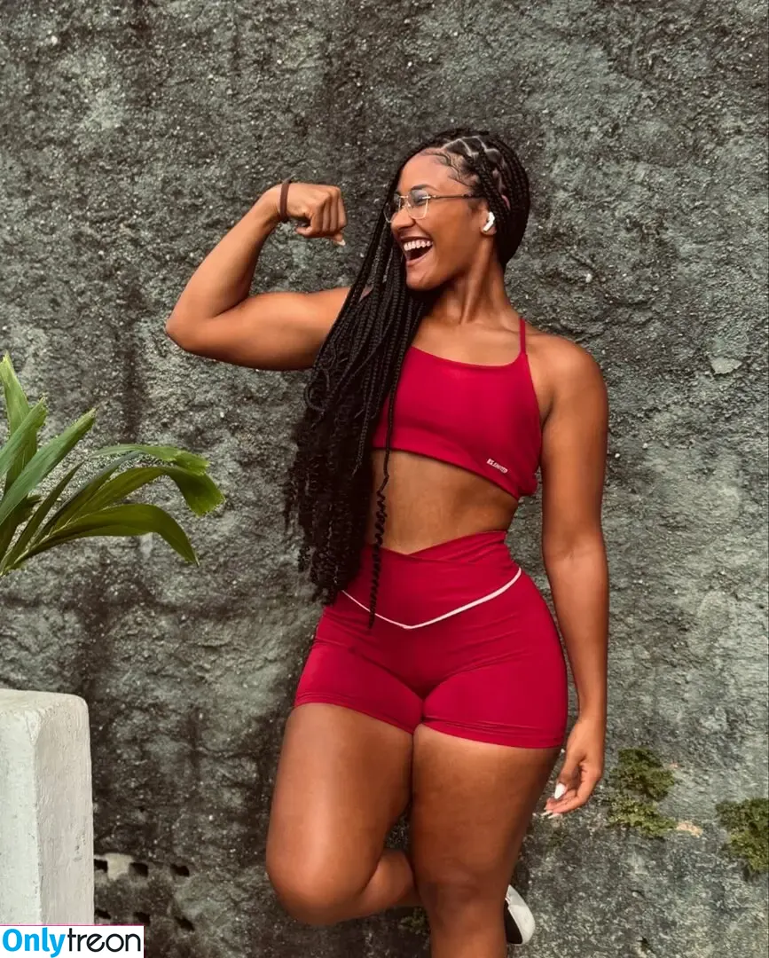 Elisa Gabrielly nude photo #0003 (afrogaby / afrogaby_)