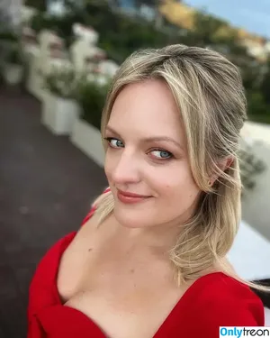 Elisabeth Moss / elisabethmossofficial nude photo #0030