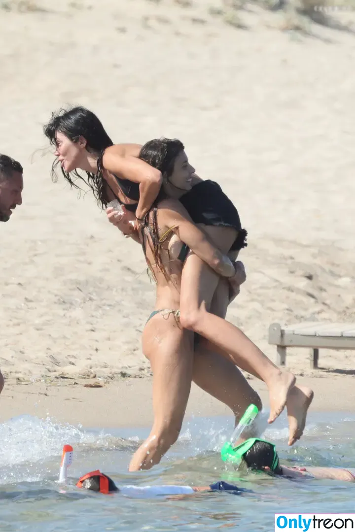 Elisabetta Canalis nude photo #0684 (JustElisabetta / littlecrumb_)