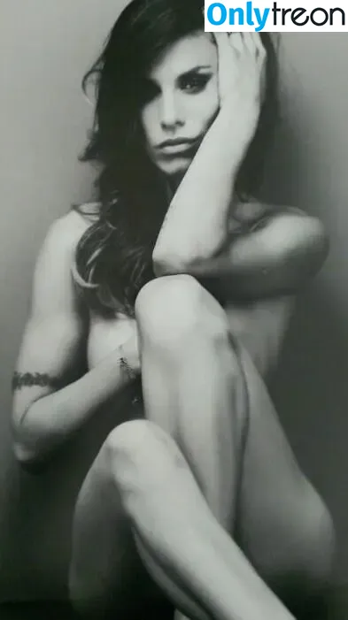 Elisabetta Canalis nude photo #0816 (JustElisabetta / littlecrumb_)