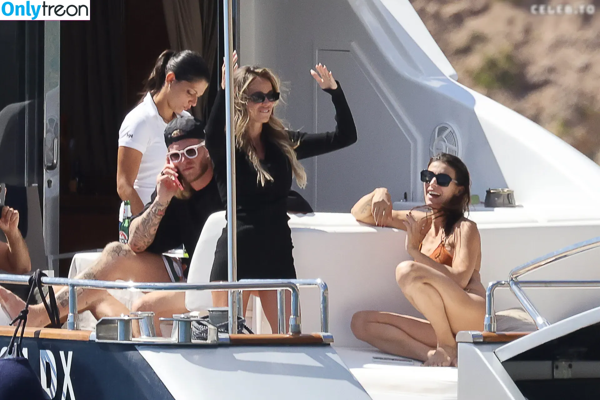 Elisabetta Canalis nude photo #0883 (JustElisabetta / littlecrumb_)