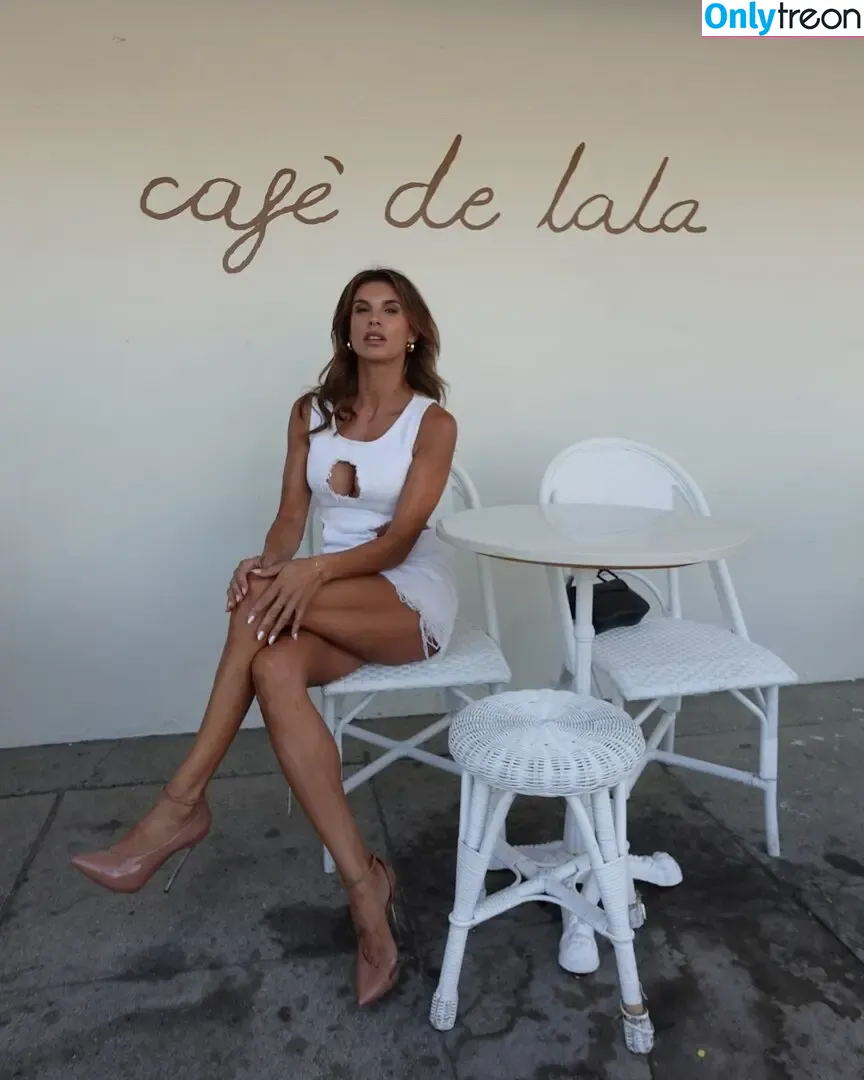 Elisabetta Canalis nude photo #0974 (JustElisabetta / littlecrumb_)