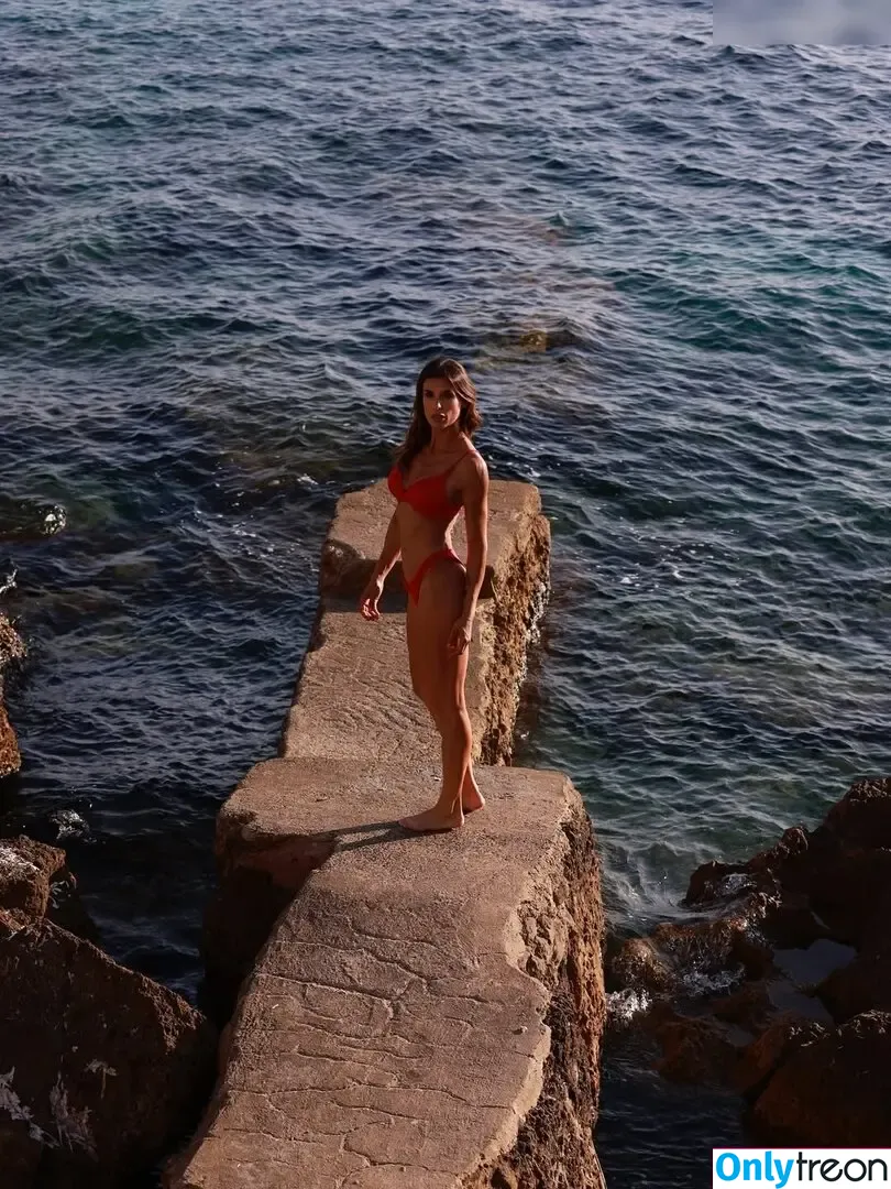 Elisabetta Canalis nude photo #1639 (JustElisabetta / littlecrumb_)