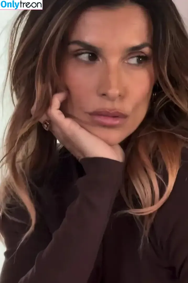 Elisabetta Canalis nude photo #1701 (JustElisabetta / littlecrumb_)