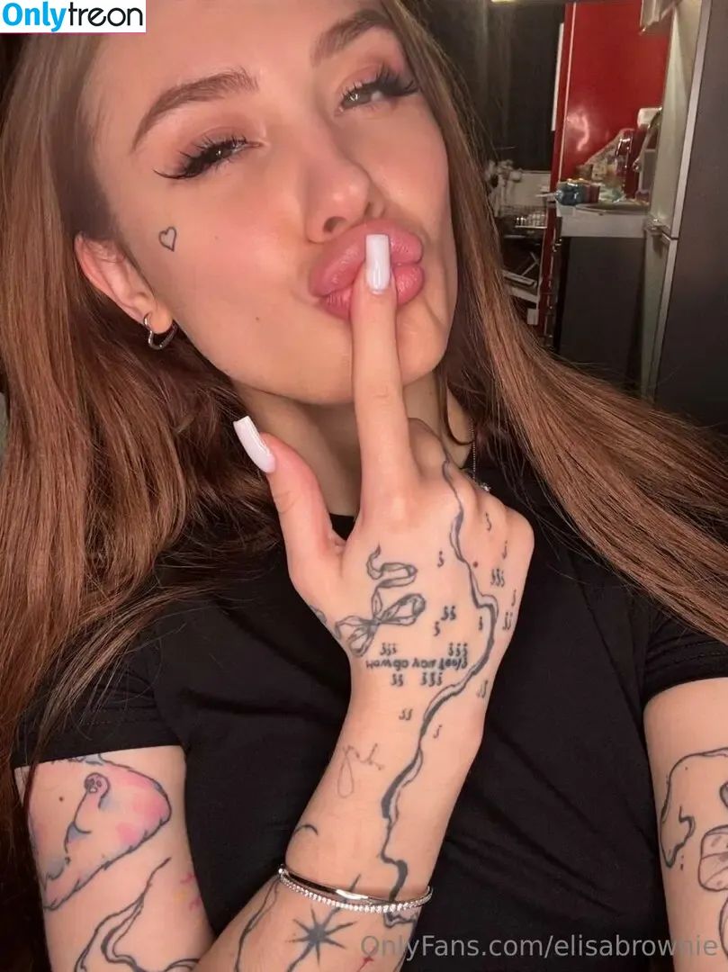 elisabrownie nude photo #0028 (elisablondie)