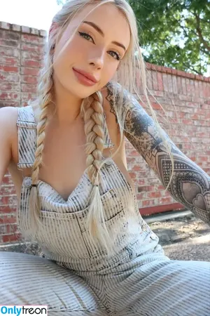 Elise Laurenne / Ellie / elaurenne / eliselaurenne nude photo #0554