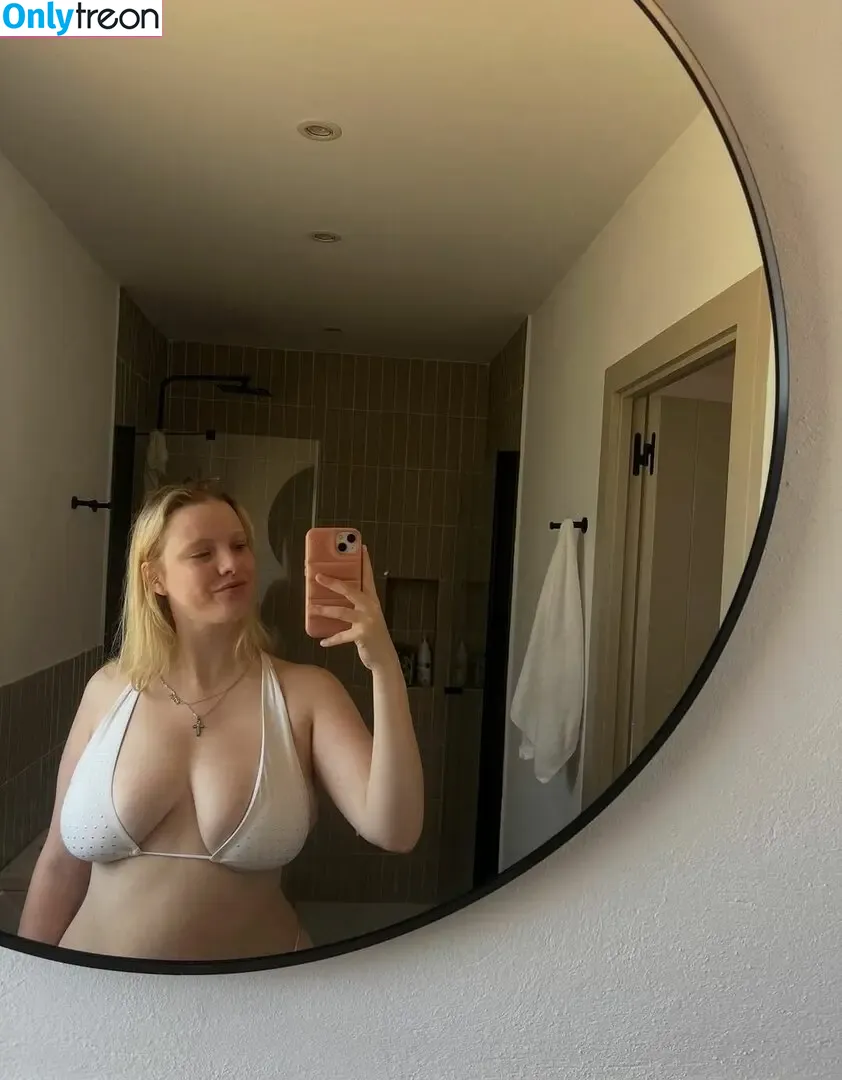 Eliza Goldsmith nude photo #0230 (eliza_goldsmith)